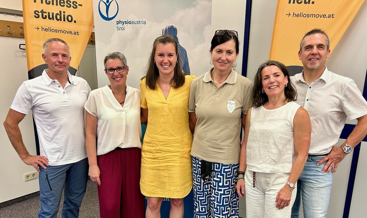 Gruppenbild v.l.n.r.: Stefan ORTNER (Trainingstherapie HELIOSMOVE), Andrea HAIDEKKER (PT LV-Büro Tirol), Anna STRASSER (Physiotherapeutin, LIENZ), Dr. Notburga KRAHWINKLER (Gynäkologin, LIENZ), Mag. Monika PEER-KRATZER (Vorsitzende PA LV Tirol), Patrick PALOMBO (Stv. Vorsitzender PA LV Tirol)